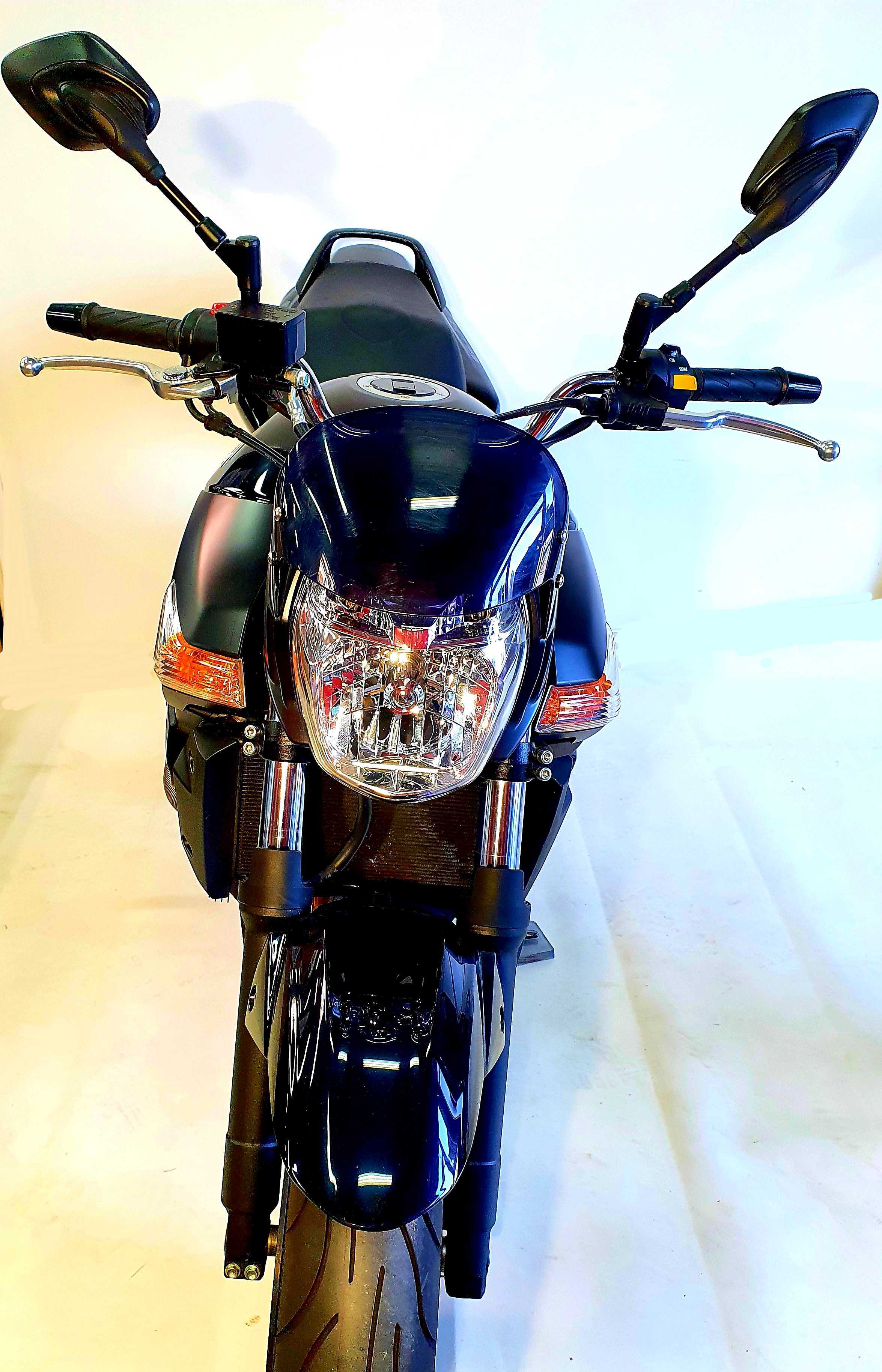 Suzuki GSR 600 2011 HD vue avant