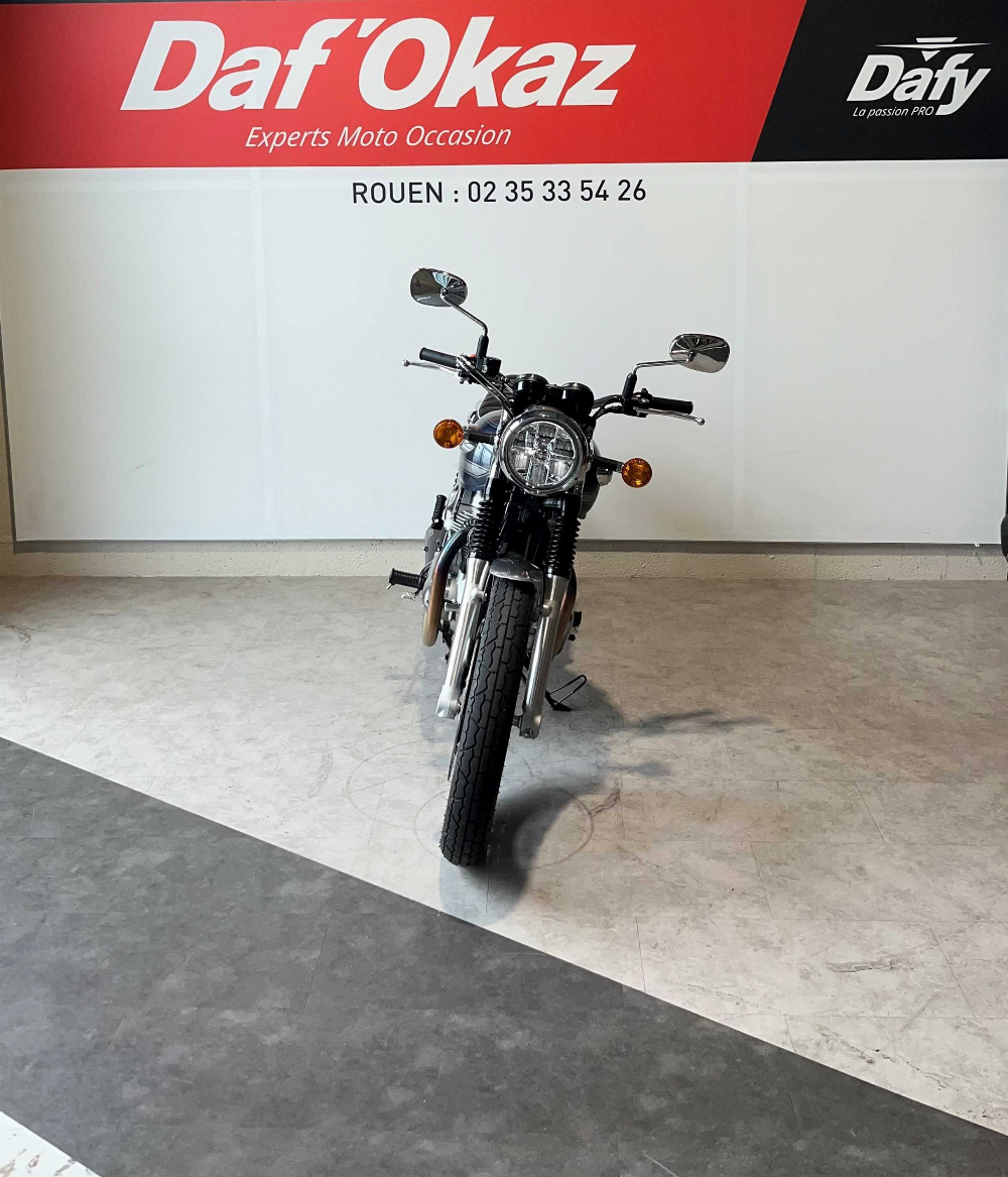 Kawasaki W 800 2023 vue avant