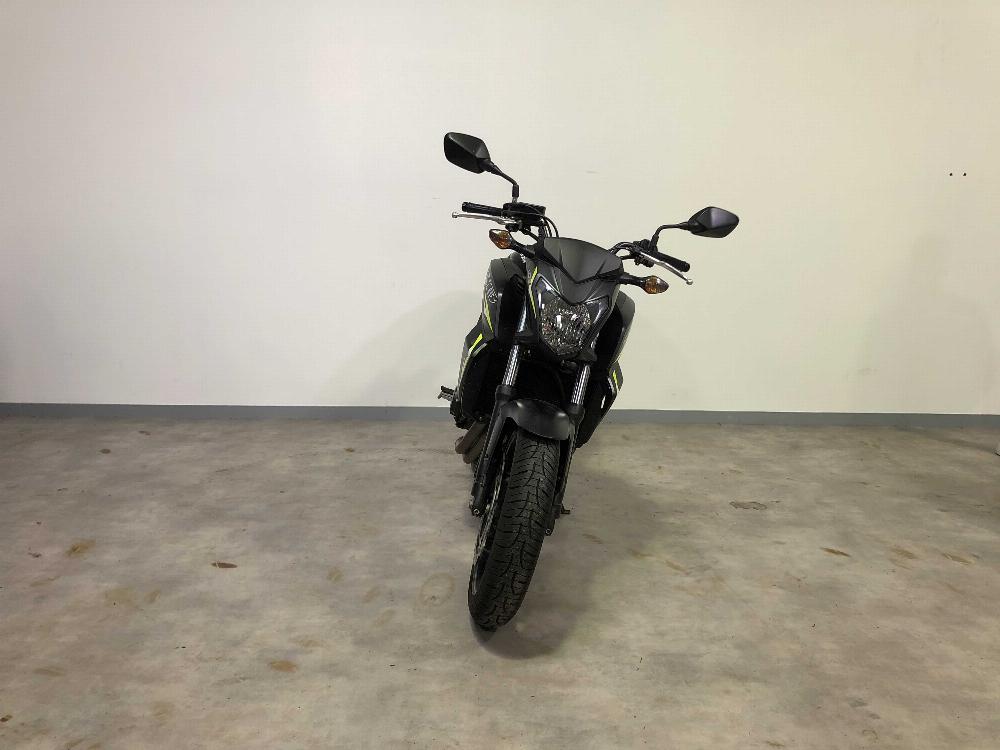 Honda CB 650 F  ABS 2016 vue avant