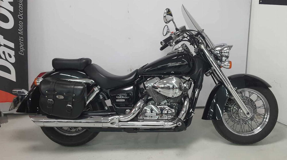Honda VT 750 C4 Shadow 2004 vue gauche