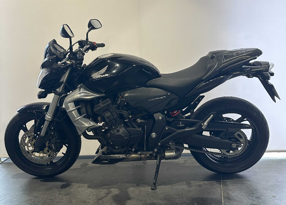 Honda CB 600 F Hornet ABS 2010 vue gauche