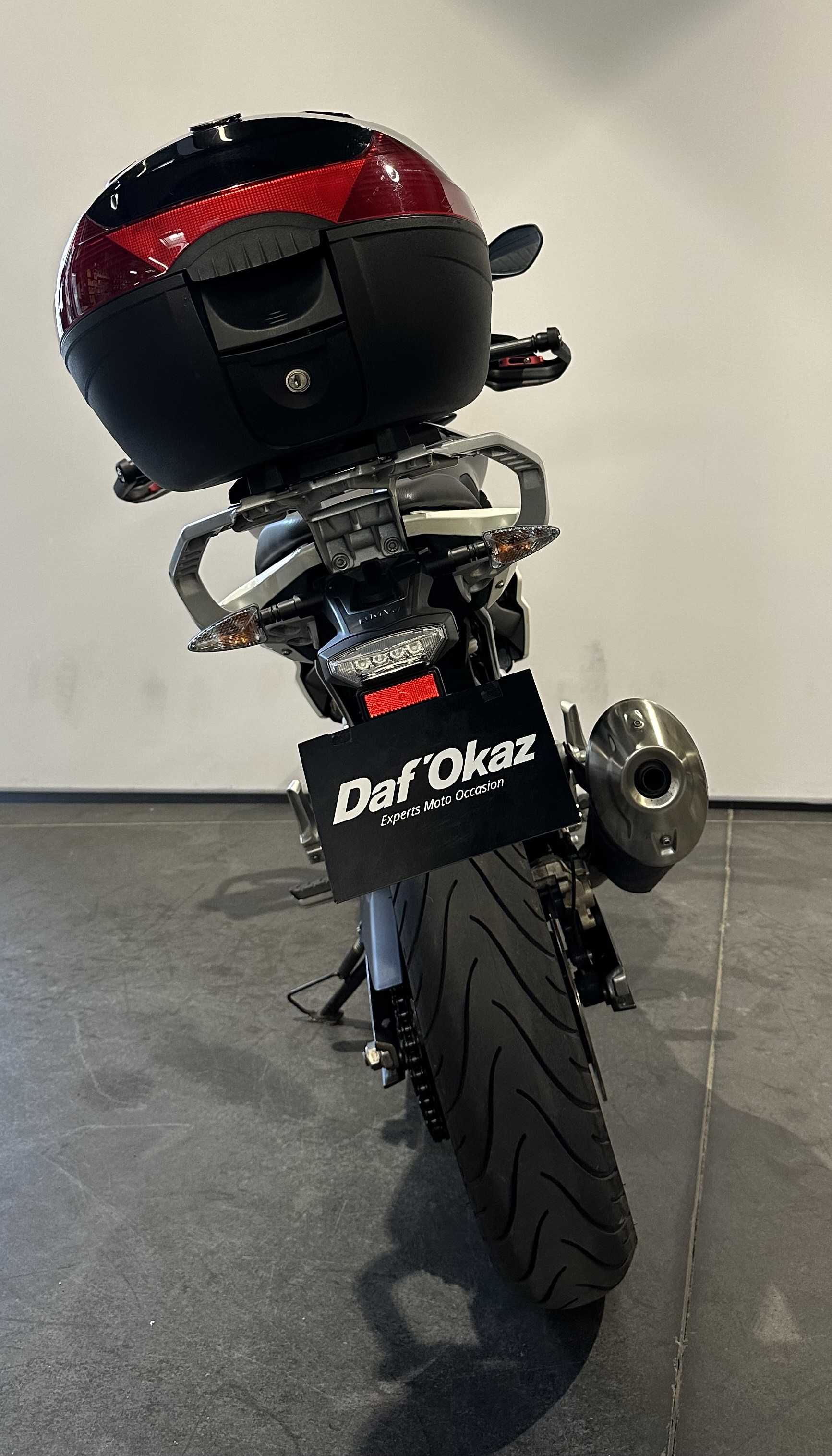 BMW G 310 R 2017 HD vue arrière
