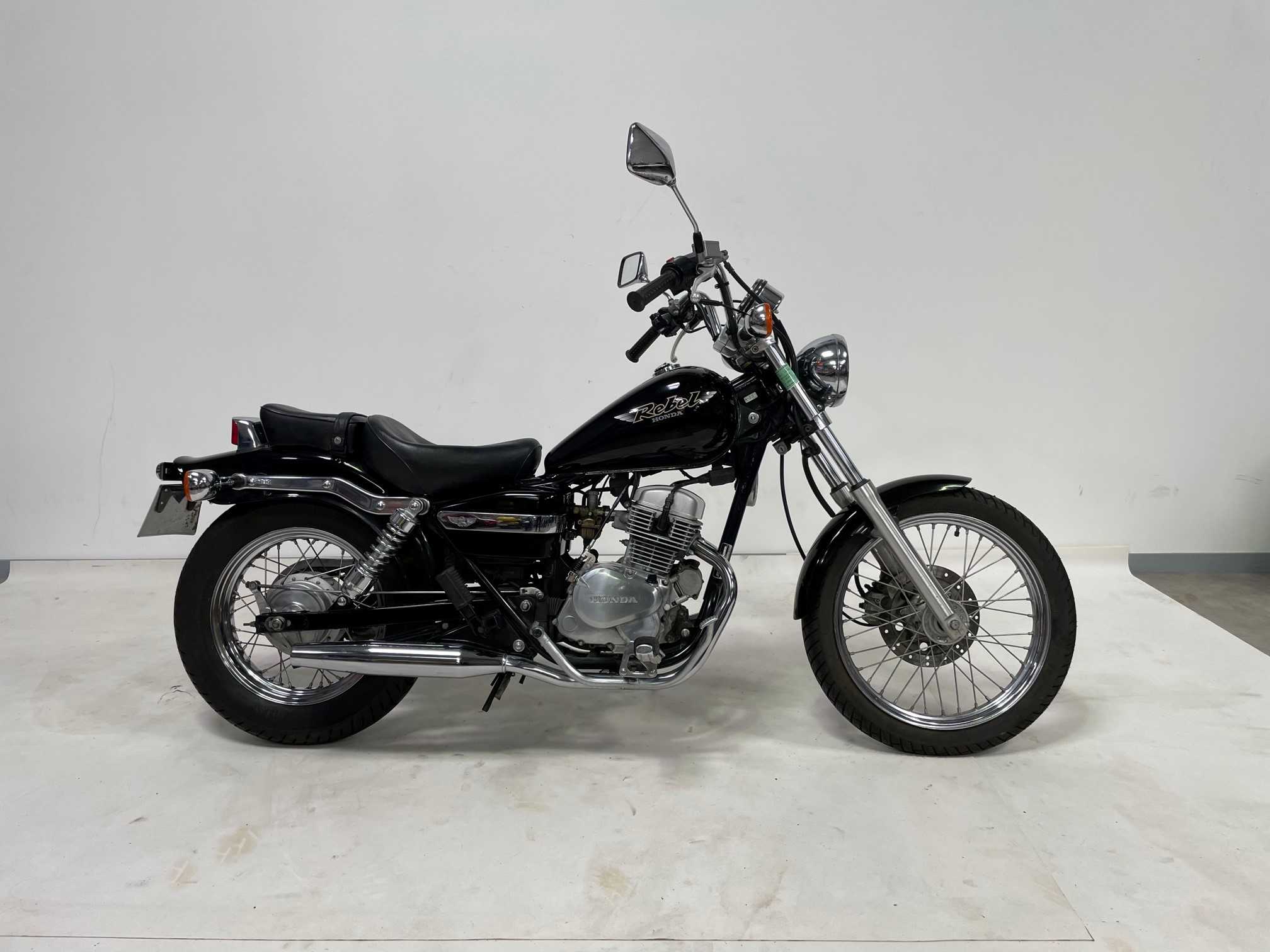 Honda CA 125 Rebel 1997 HD vue gauche