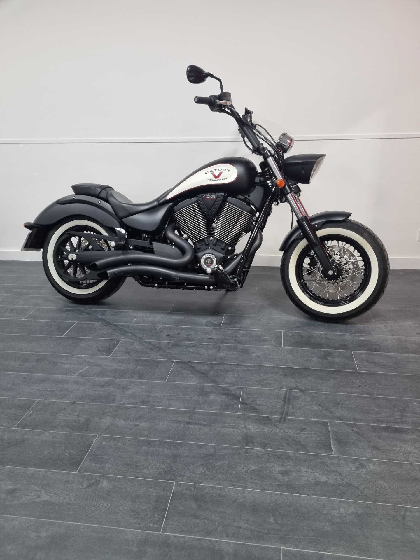 Victory high ball 2015 HD vue 3/4 droite