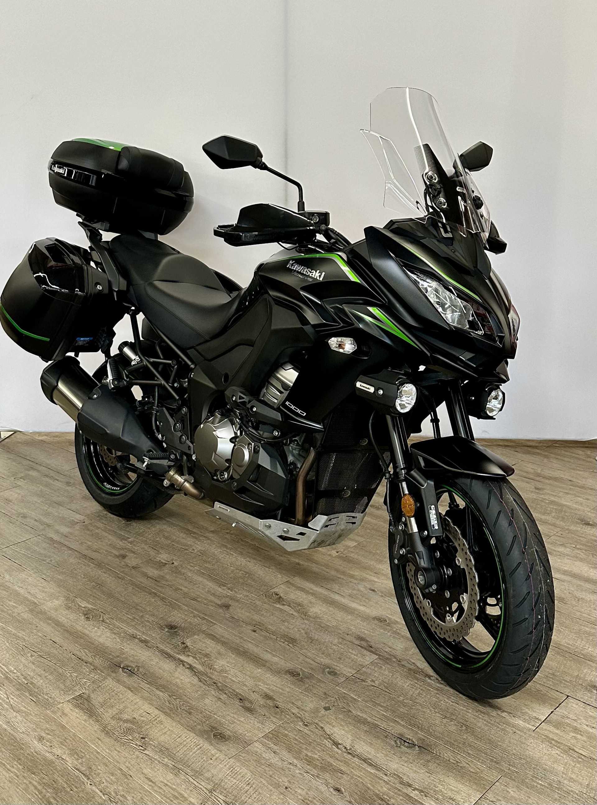 Kawasaki KLZ 1000 Versys Grand Tourer 2019 HD vue 3/4 droite
