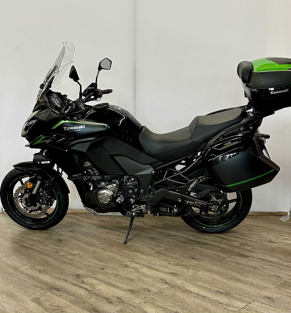 Kawasaki KLZ 1000 Versys Grand Tourer 2019 vue gauche
