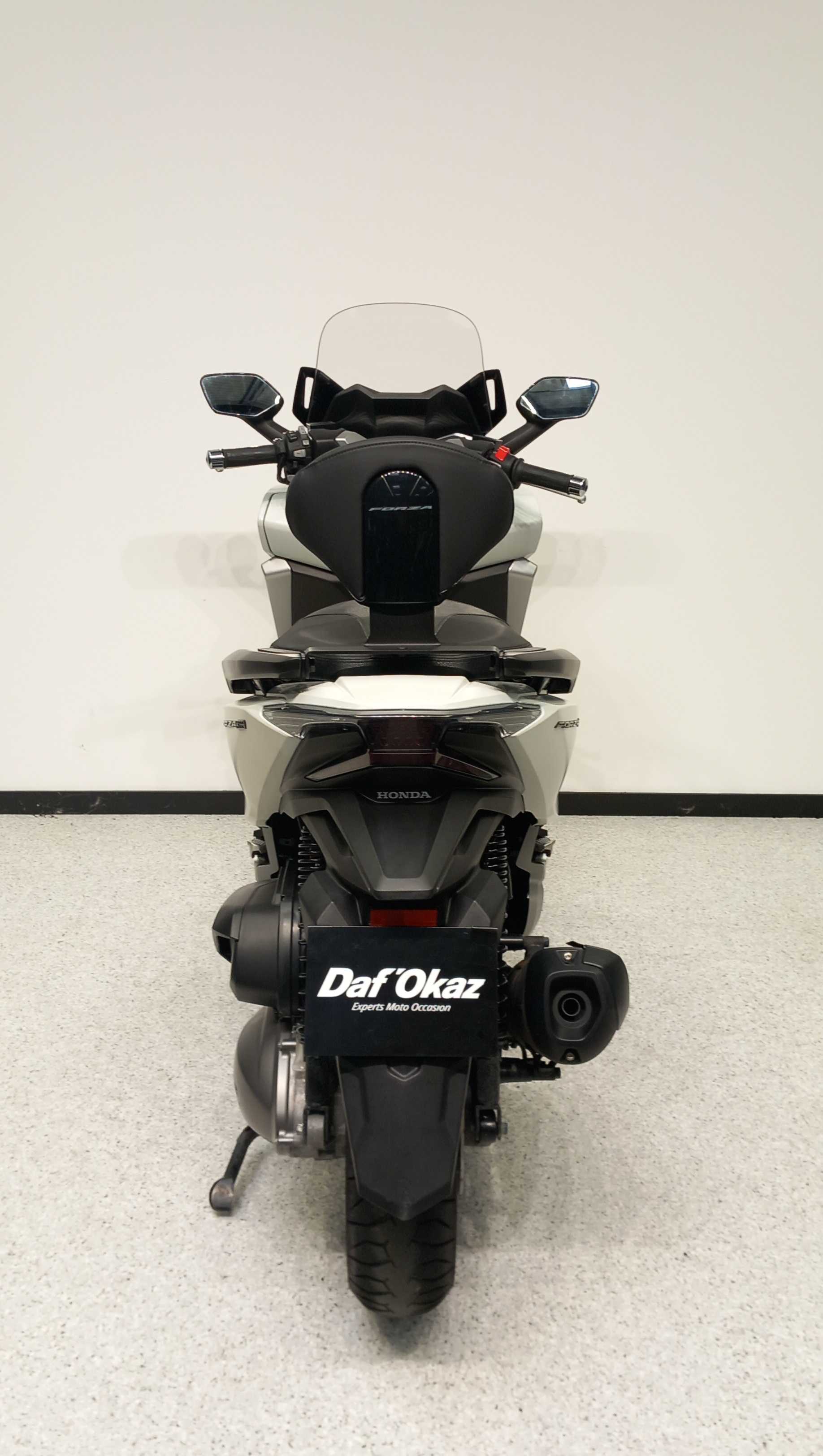 Honda NSS 300 Forza ABS 2019 HD vue arrière