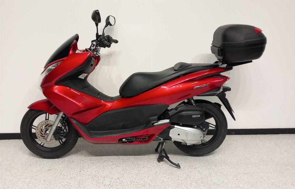 Honda PCX 125 2012 vue gauche