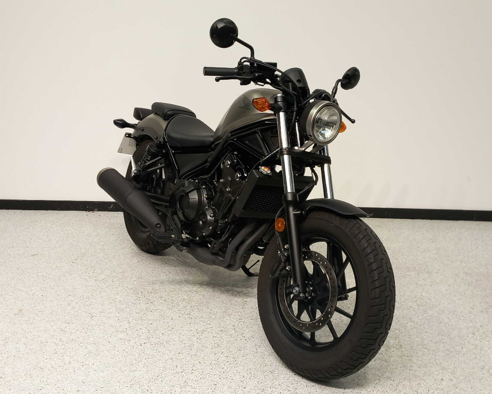 Honda CMX 500 Rebel 2017 vue 3/4 droite