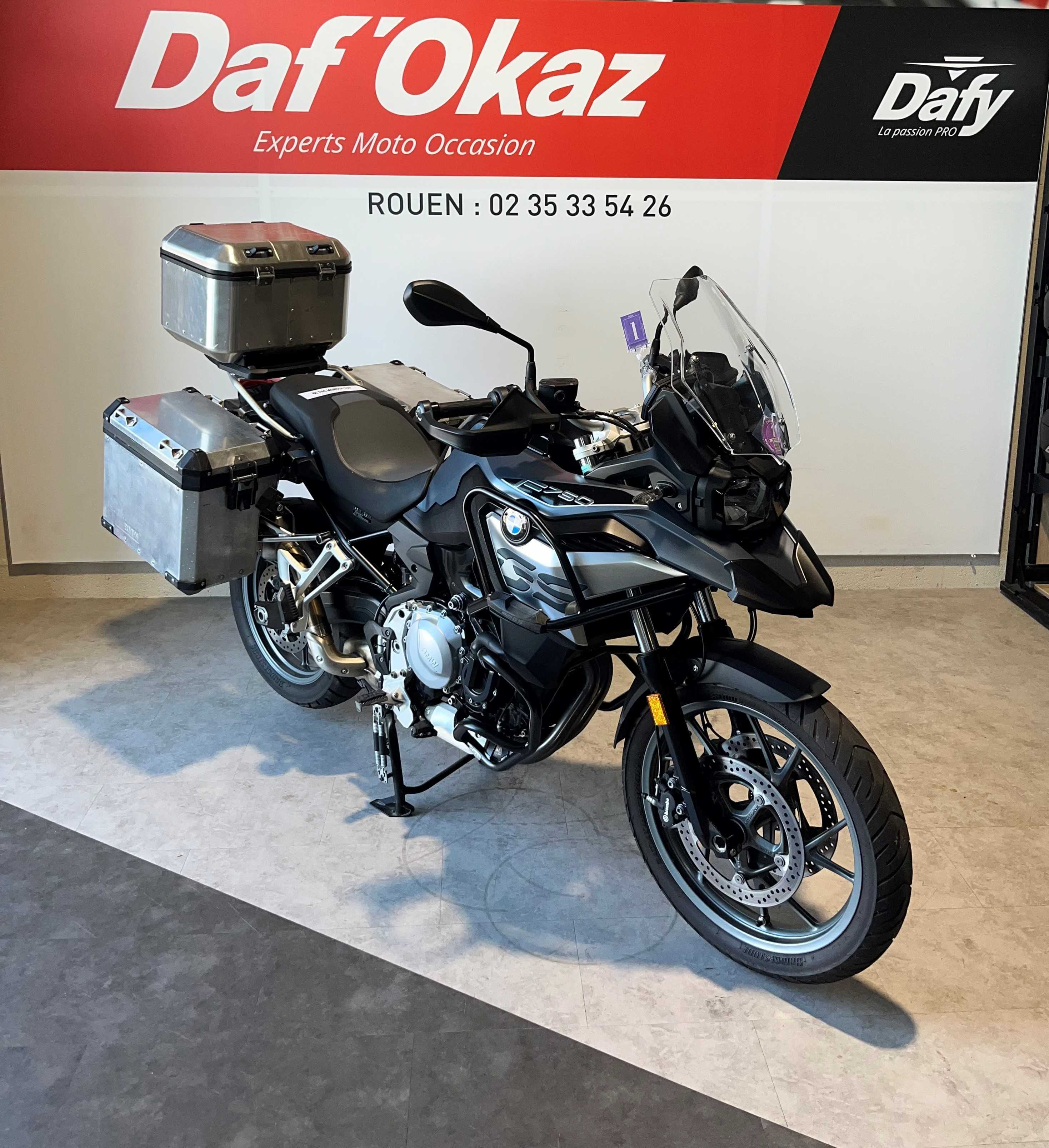 BMW F 750 GS 2018 HD vue 3/4 droite