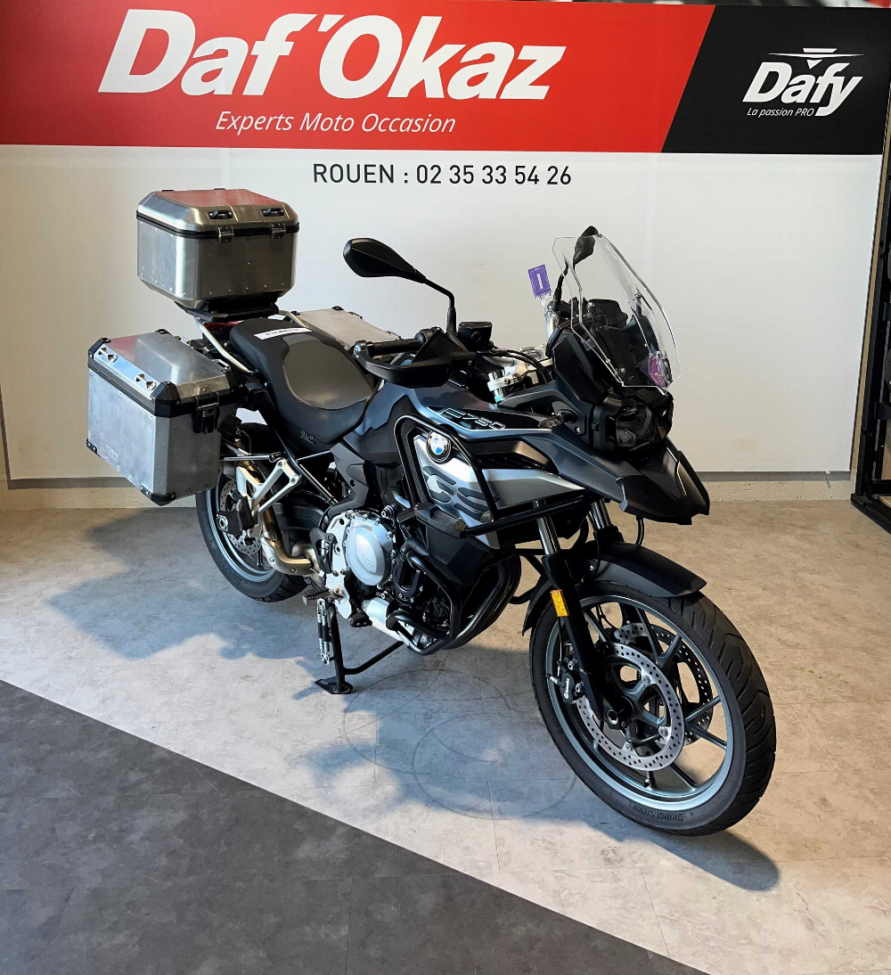 BMW F 750 GS 2018 vue 3/4 droite