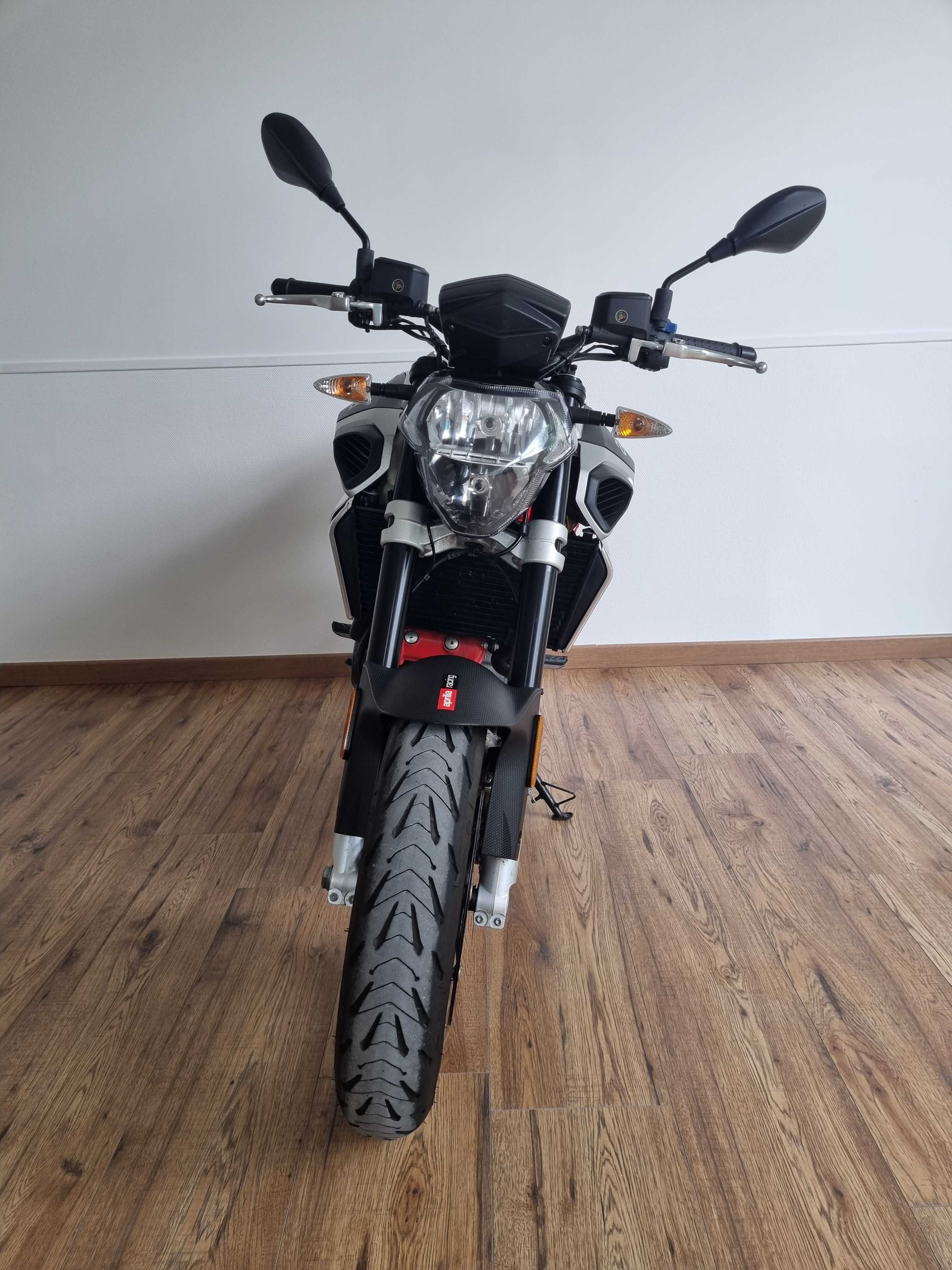 Aprilia Shiver 900 ABS 2018 HD vue avant