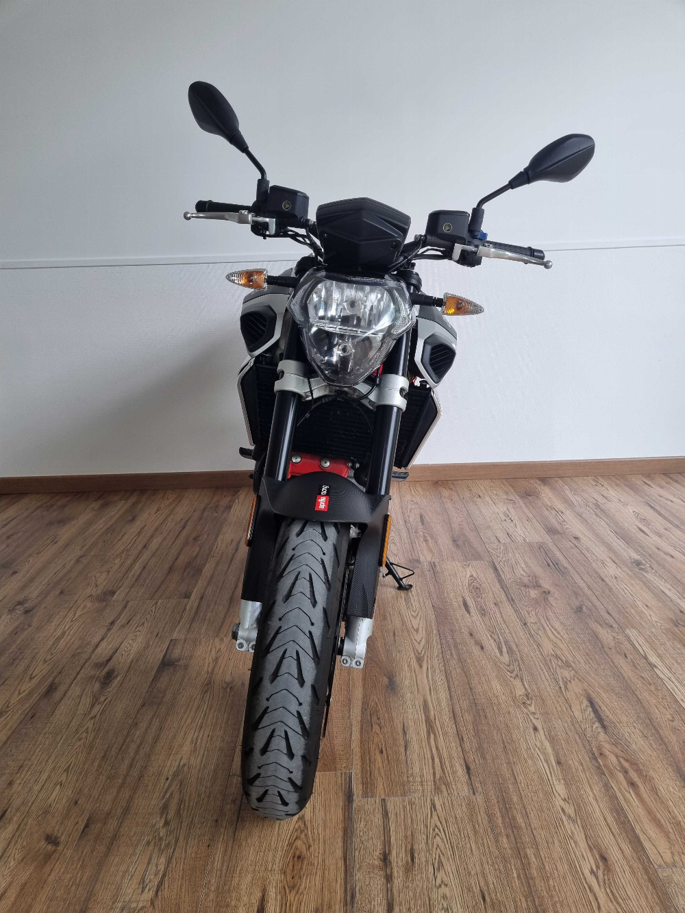 Aprilia Shiver 900 ABS 2018 vue avant