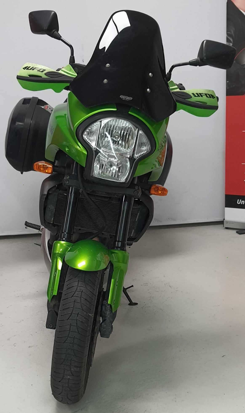 Kawasaki KLE 650 Versys 2008 vue avant