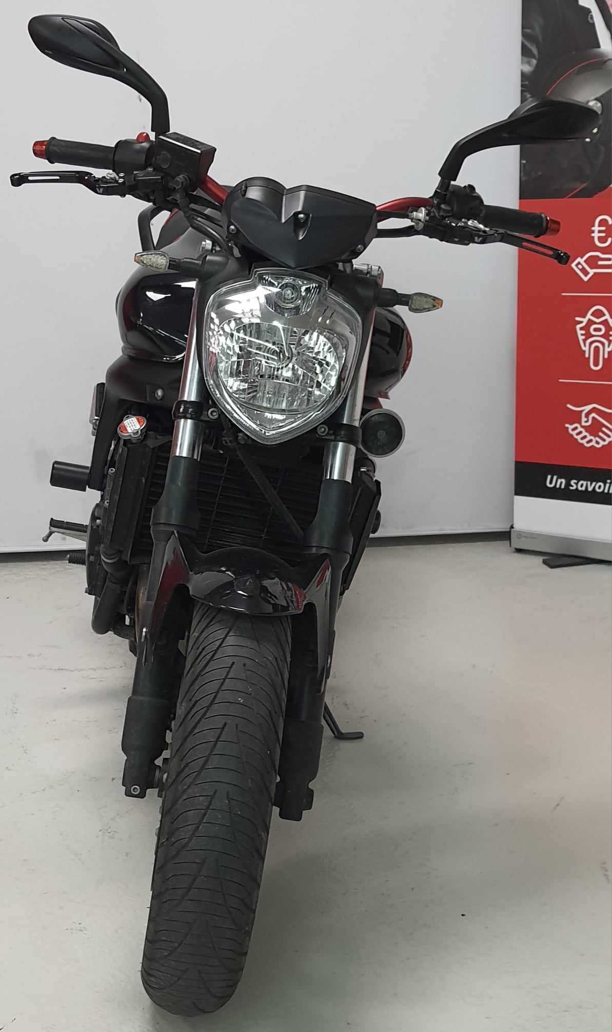 Yamaha FZ6 N S2 2009 HD vue avant