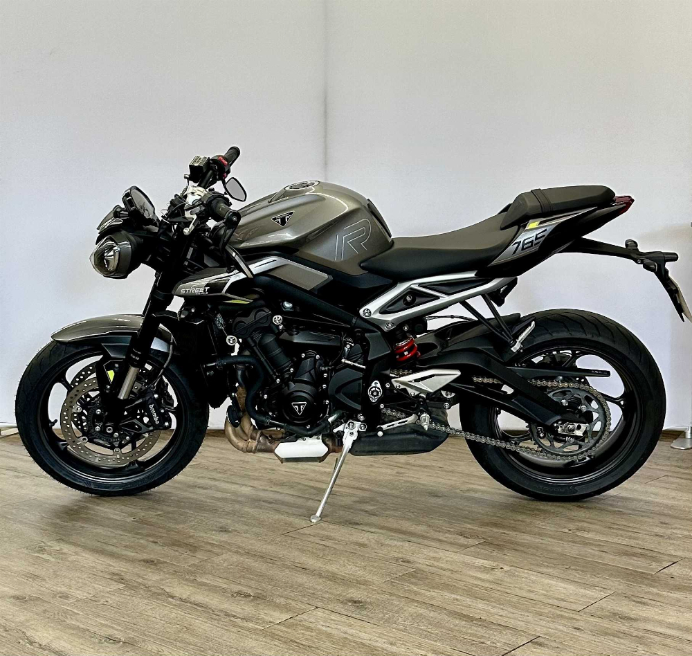 Triumph 765 Street Triple R 2023 vue gauche