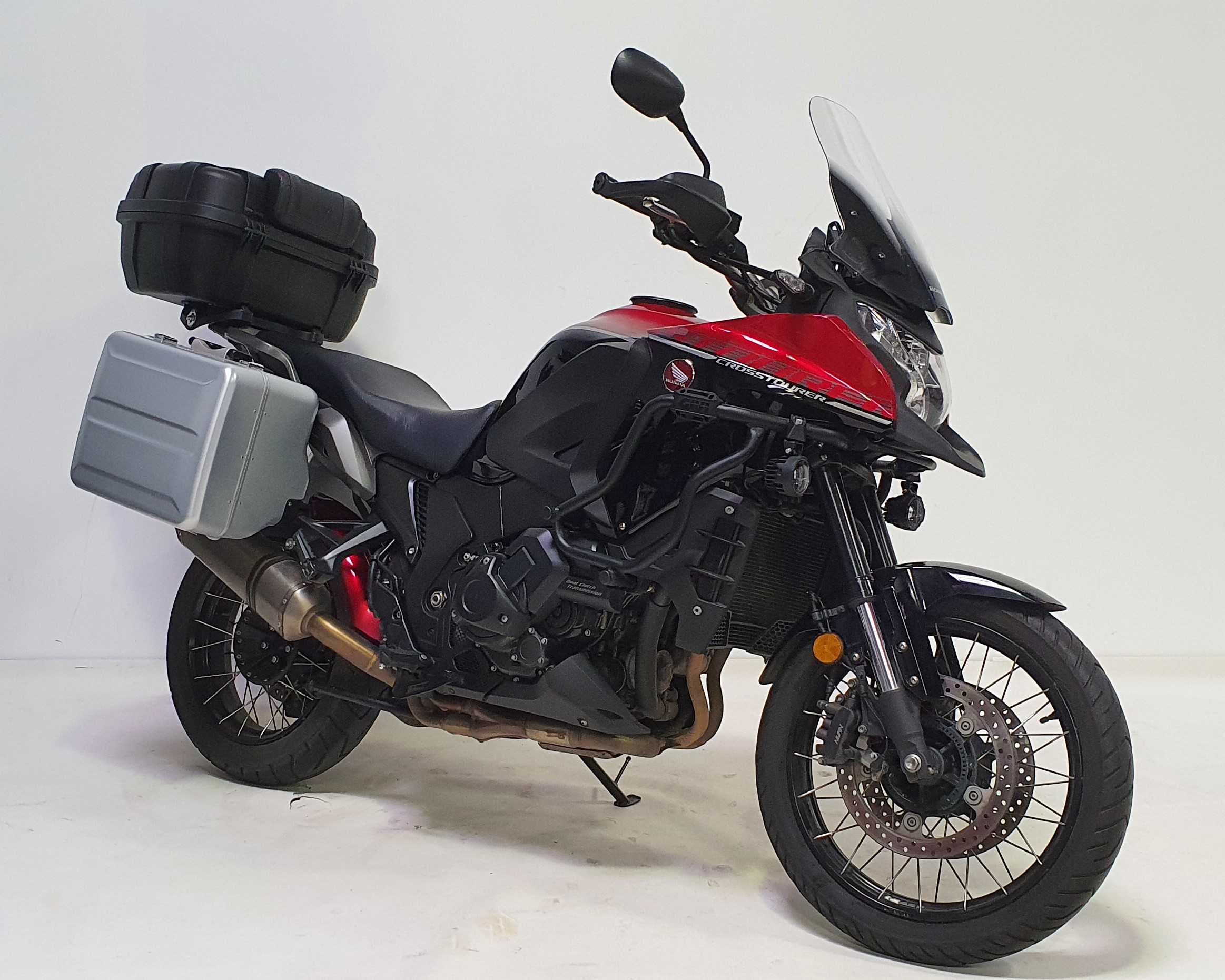 Honda VFR 1200 X 2018 HD vue 3/4 droite