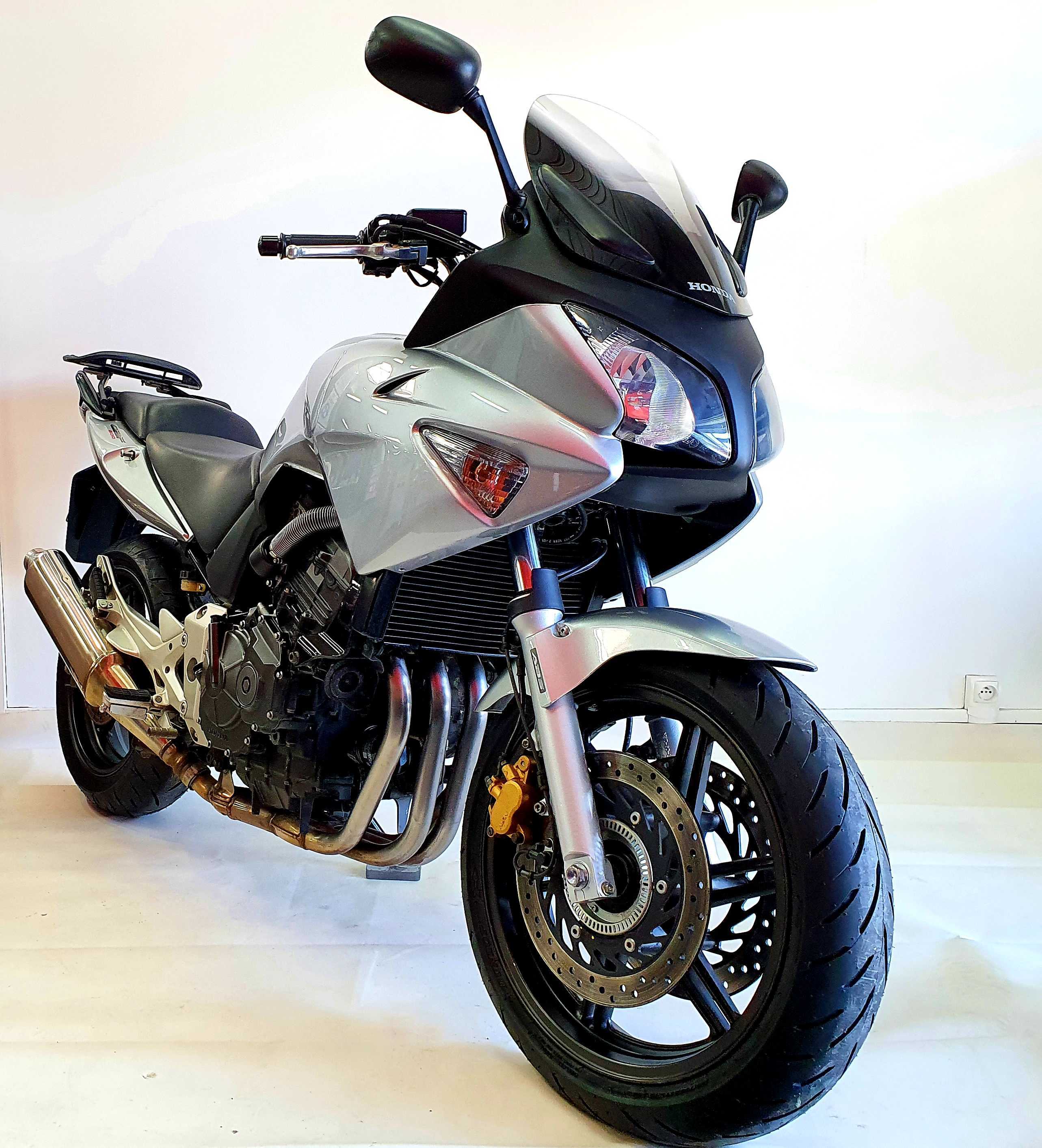 Honda CBF 600 S  ABS 2006 HD vue 3/4 droite