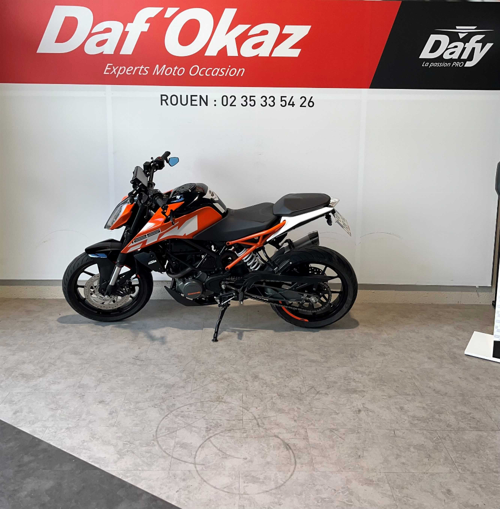 KTM 125 Duke 2018 vue gauche