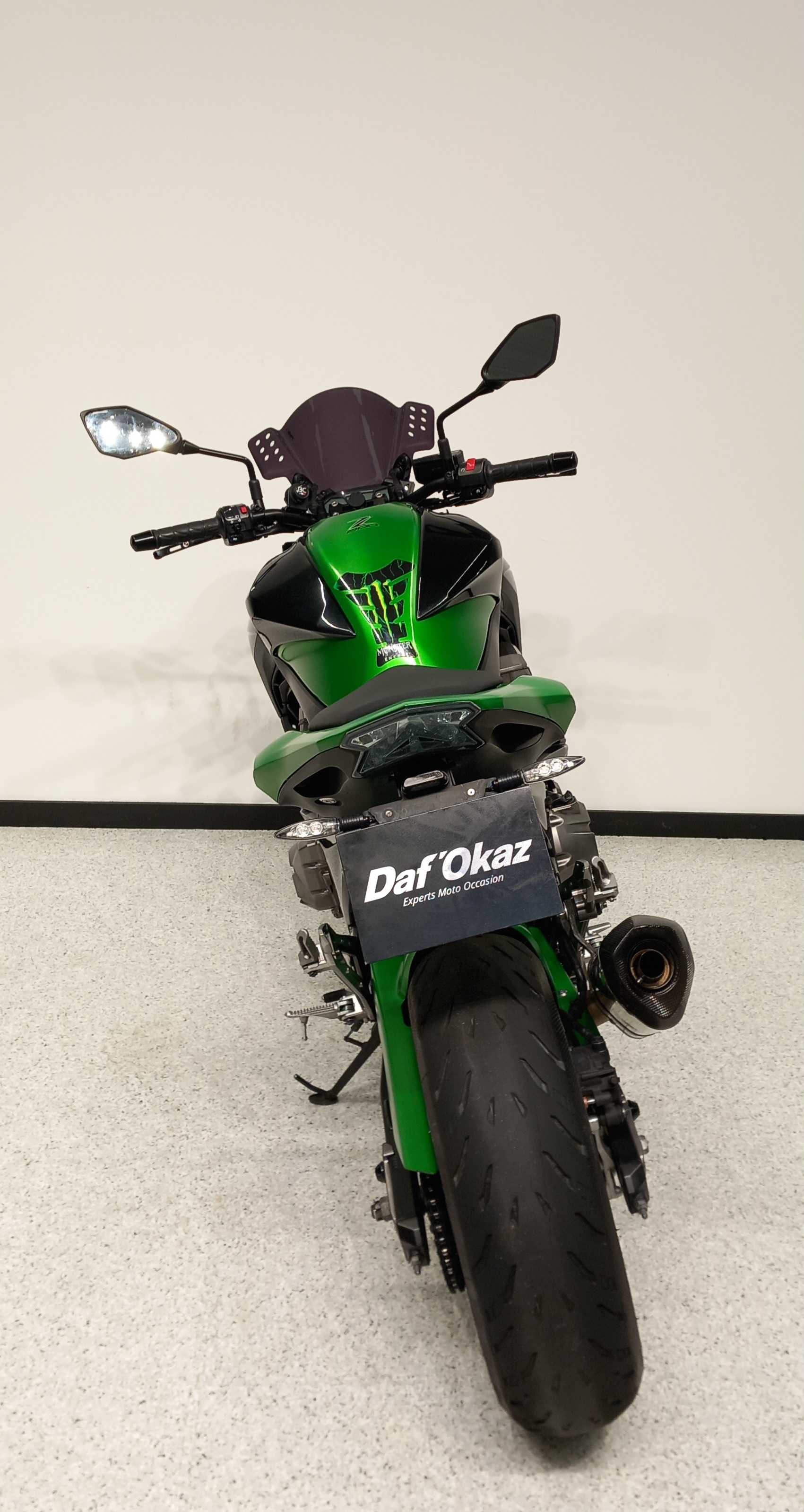 Kawasaki Z 800 2015 HD vue arrière