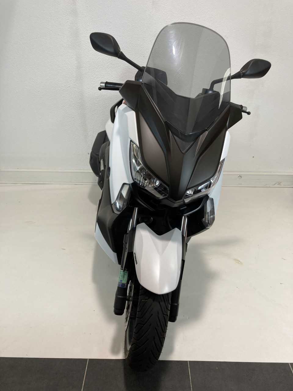 Yamaha YP 400 R X-Max ABS 2014 vue avant