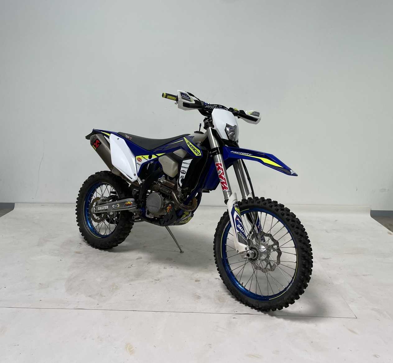 Sherco 300 SEF Factory 2018 HD vue 3/4 droite