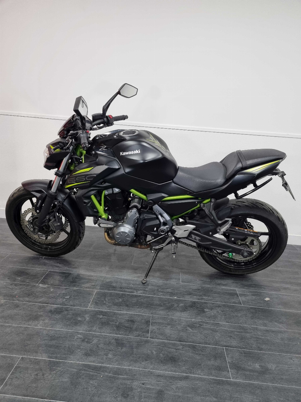 Kawasaki Z 650 2019 vue gauche