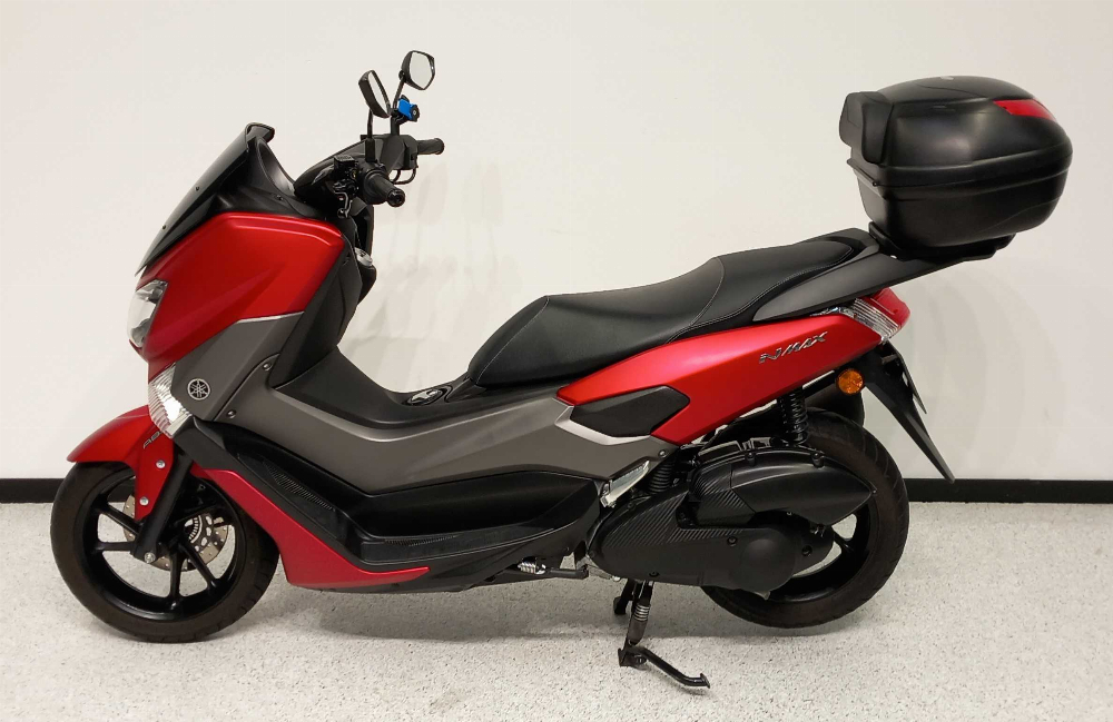 Yamaha NMAX 125 2017 vue gauche