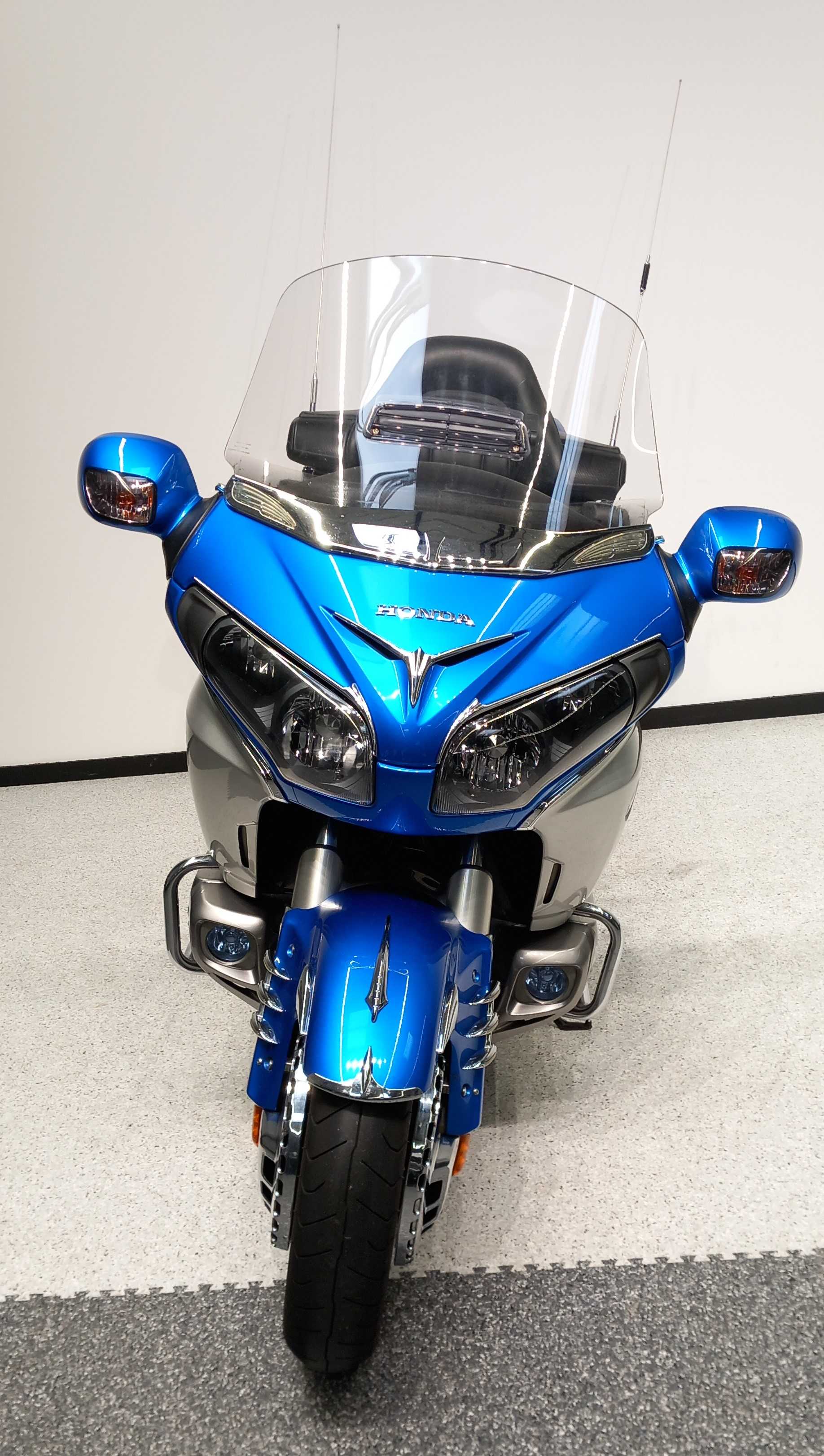 Honda GL 1800 Goldwing 2012 HD vue avant