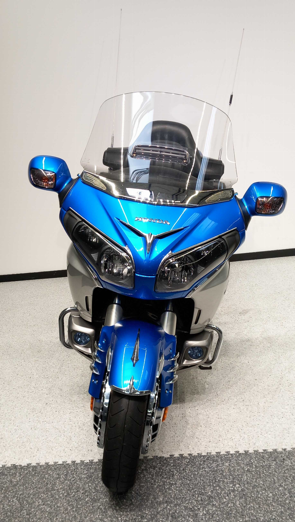 Honda GL 1800 Goldwing 2012 vue avant