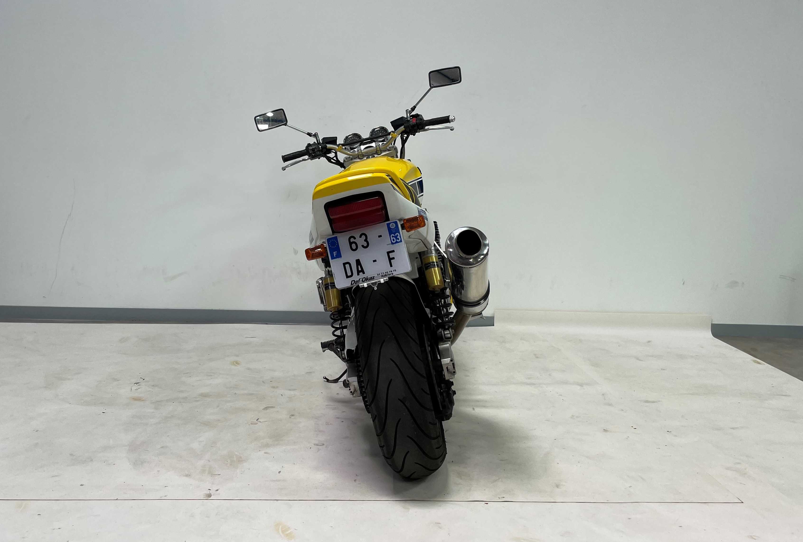 Yamaha XJR 1200 1997 HD vue arrière