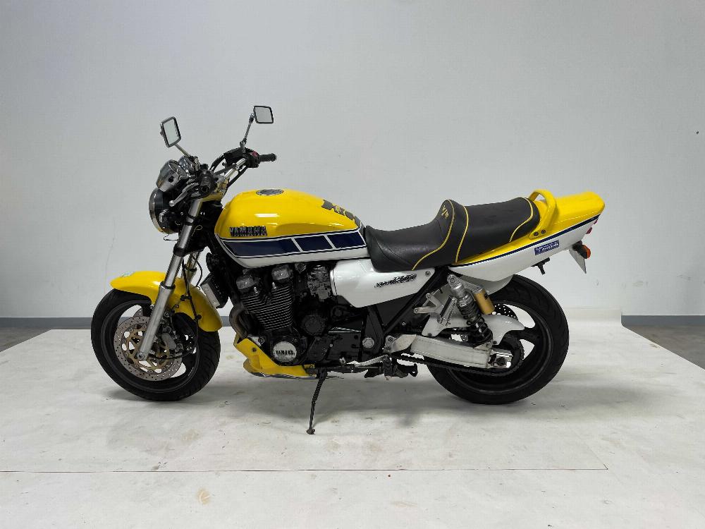 Yamaha XJR 1200 1997 vue gauche