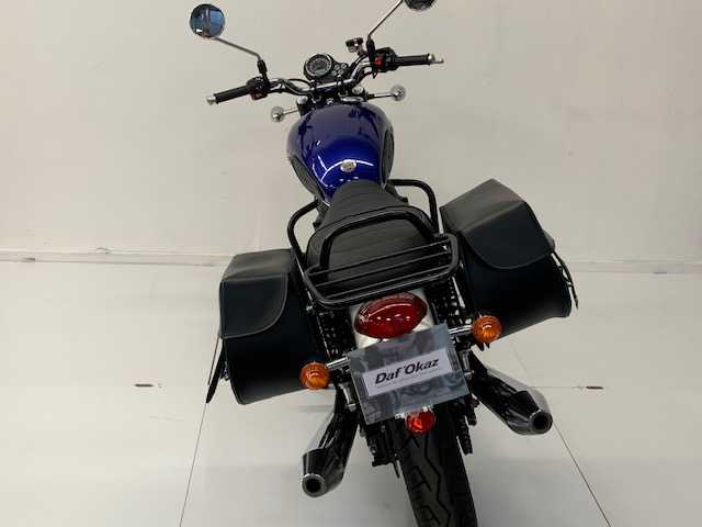 Triumph 865 Bonneville T100 Black 2014 vue arrière