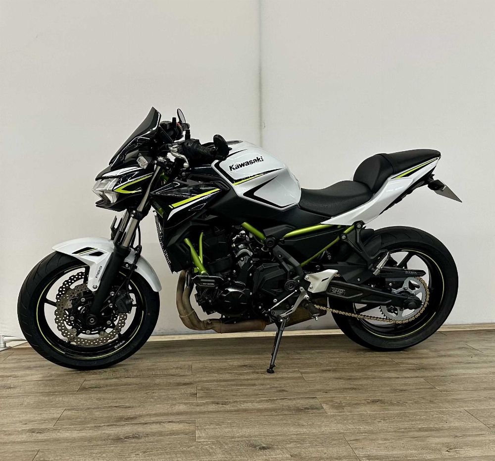 Kawasaki Z 650 2020 vue gauche