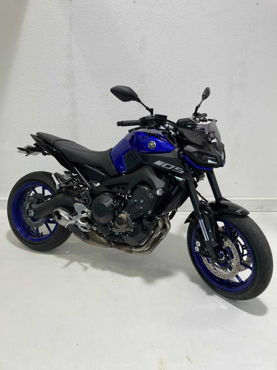 Yamaha MT-09   ABS 2019 HD vue 3/4 droite