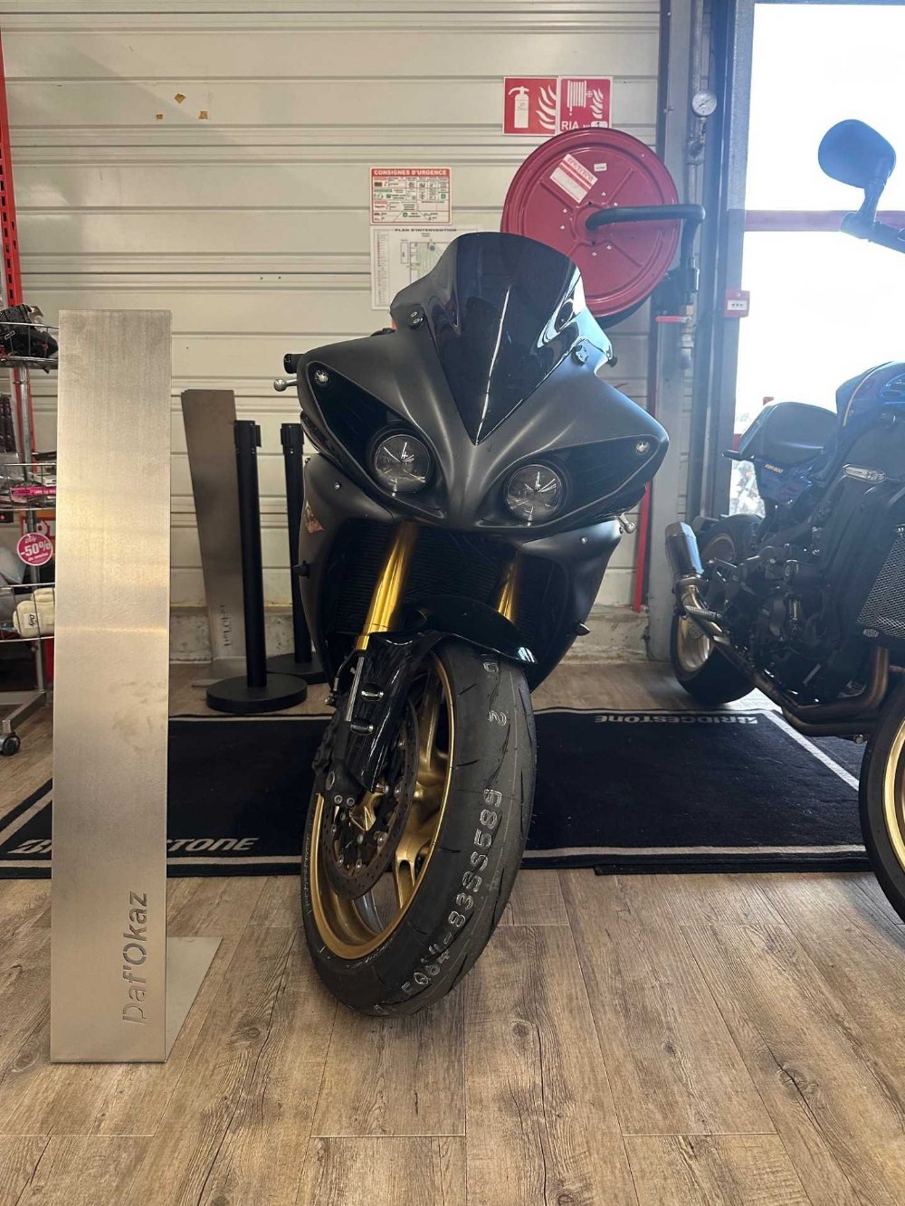 Yamaha YZF 1000 R1 2011 vue avant