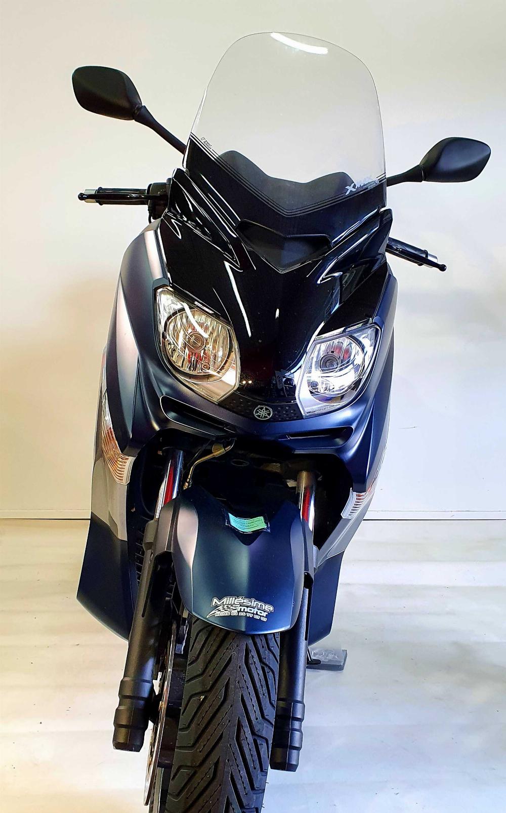 Yamaha YP 125 R X-Max 2010 vue avant