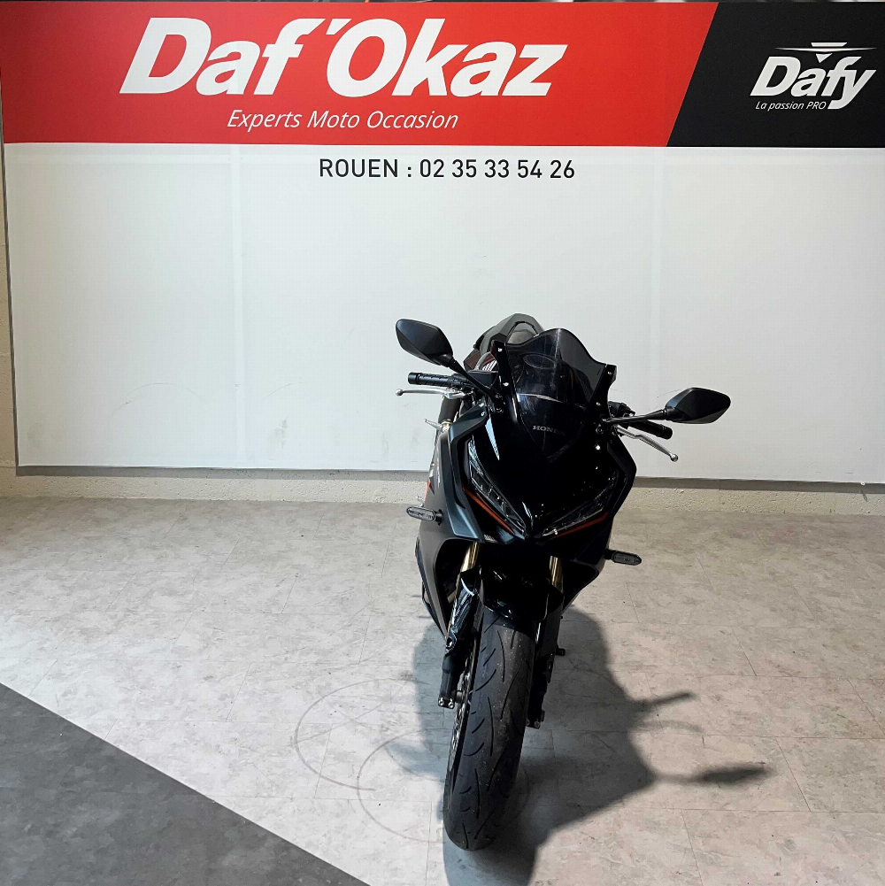 Honda CBR 650 R R 2023 vue avant