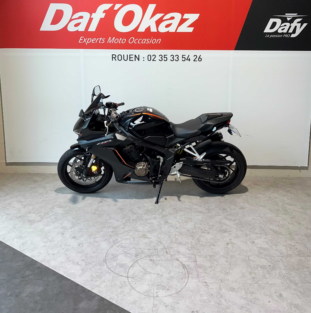 Honda CBR 650 R R 2023 vue gauche