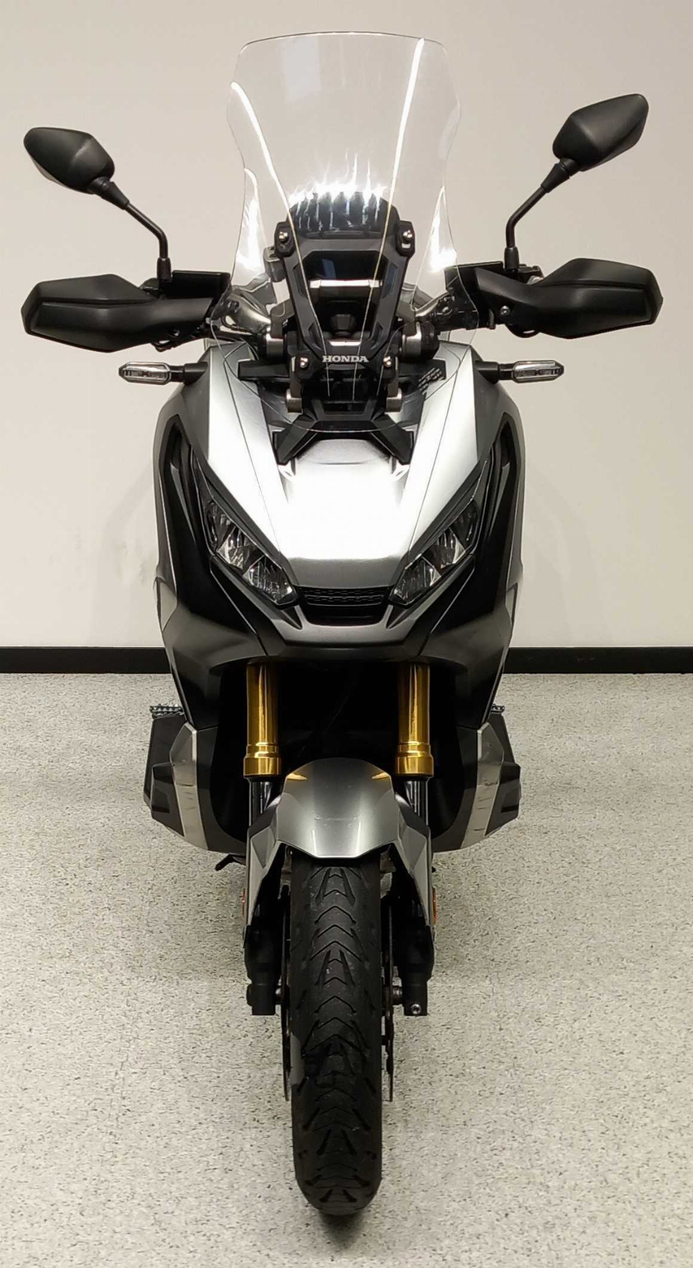 Honda X-ADV 750 2017 vue avant