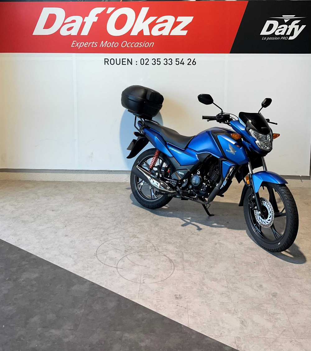 Honda CB 125 F 2024 vue 3/4 droite