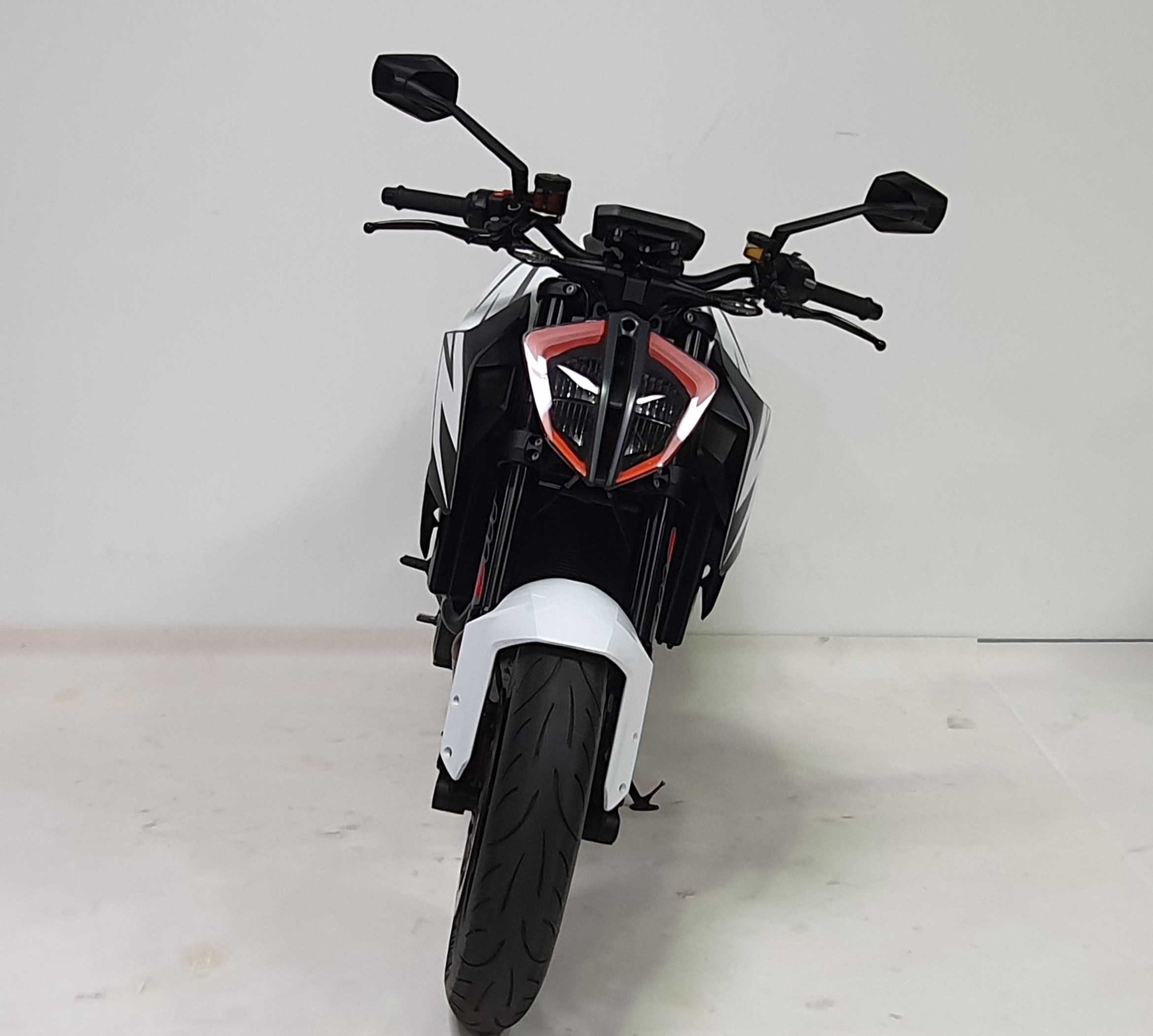 KTM 1290 Super Duke R 2019 HD vue avant