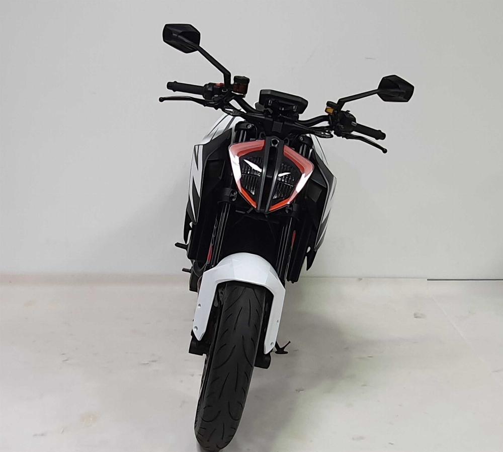 KTM 1290 Super Duke R 2019 vue avant