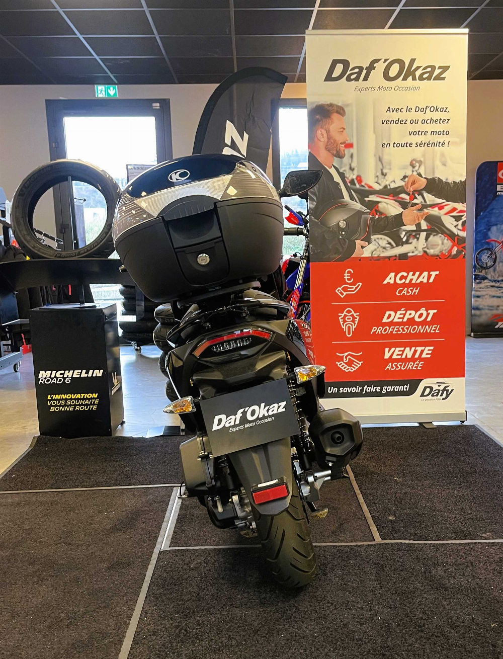 Kymco SKYTOWN 2024 vue arrière