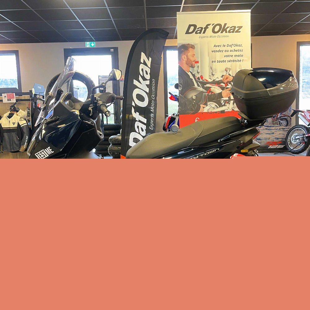 Kymco SKYTOWN 2024 vue gauche