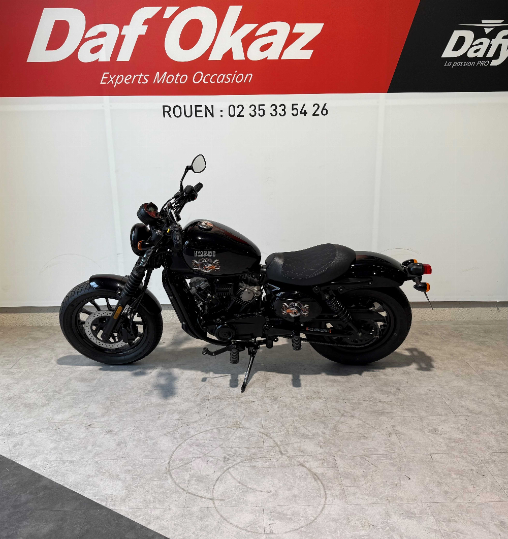 Hyosung 125 2020 vue gauche