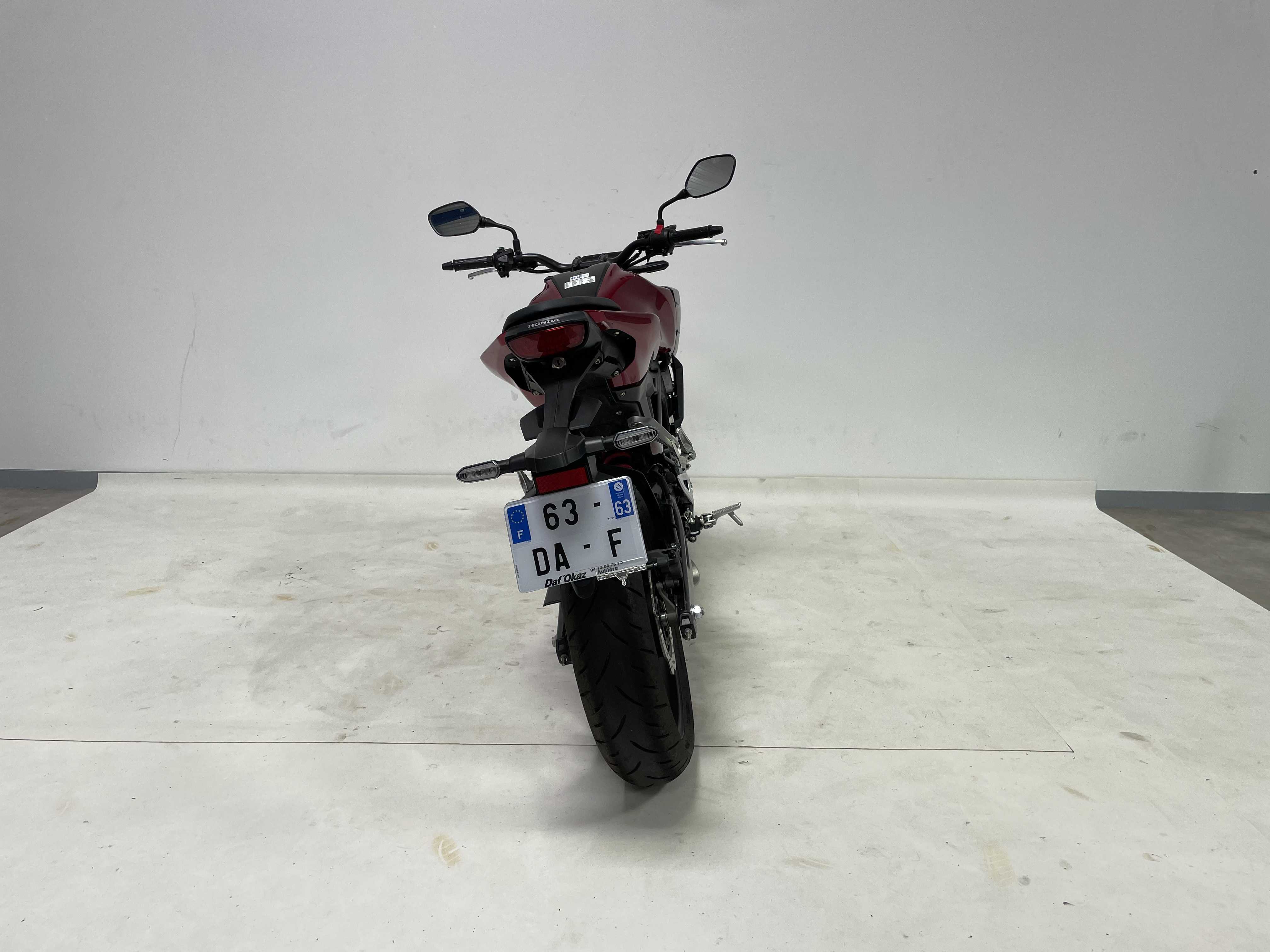 Honda CB 125 R 2018 HD vue arrière