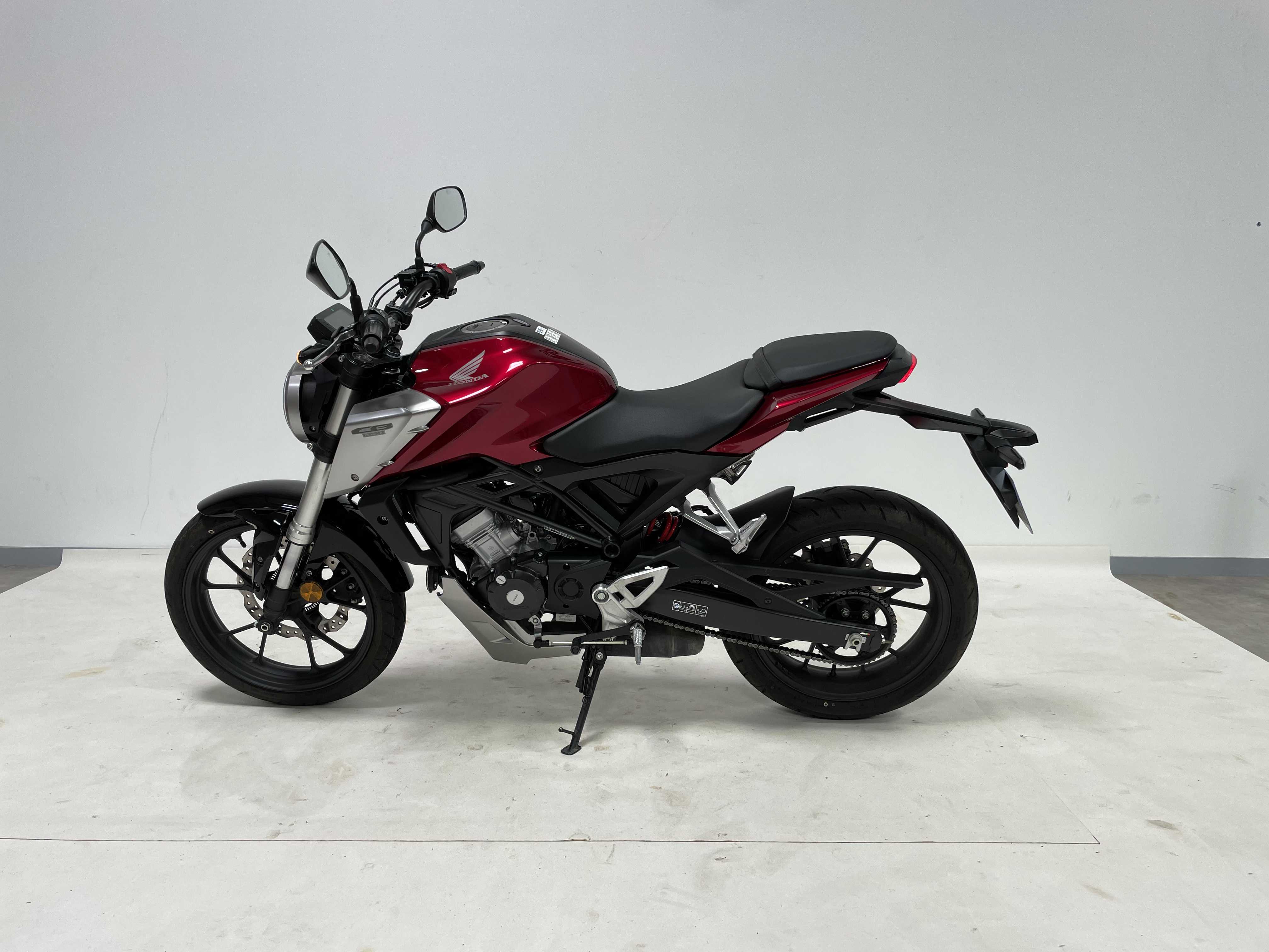 Honda CB 125 R 2018 HD vue gauche