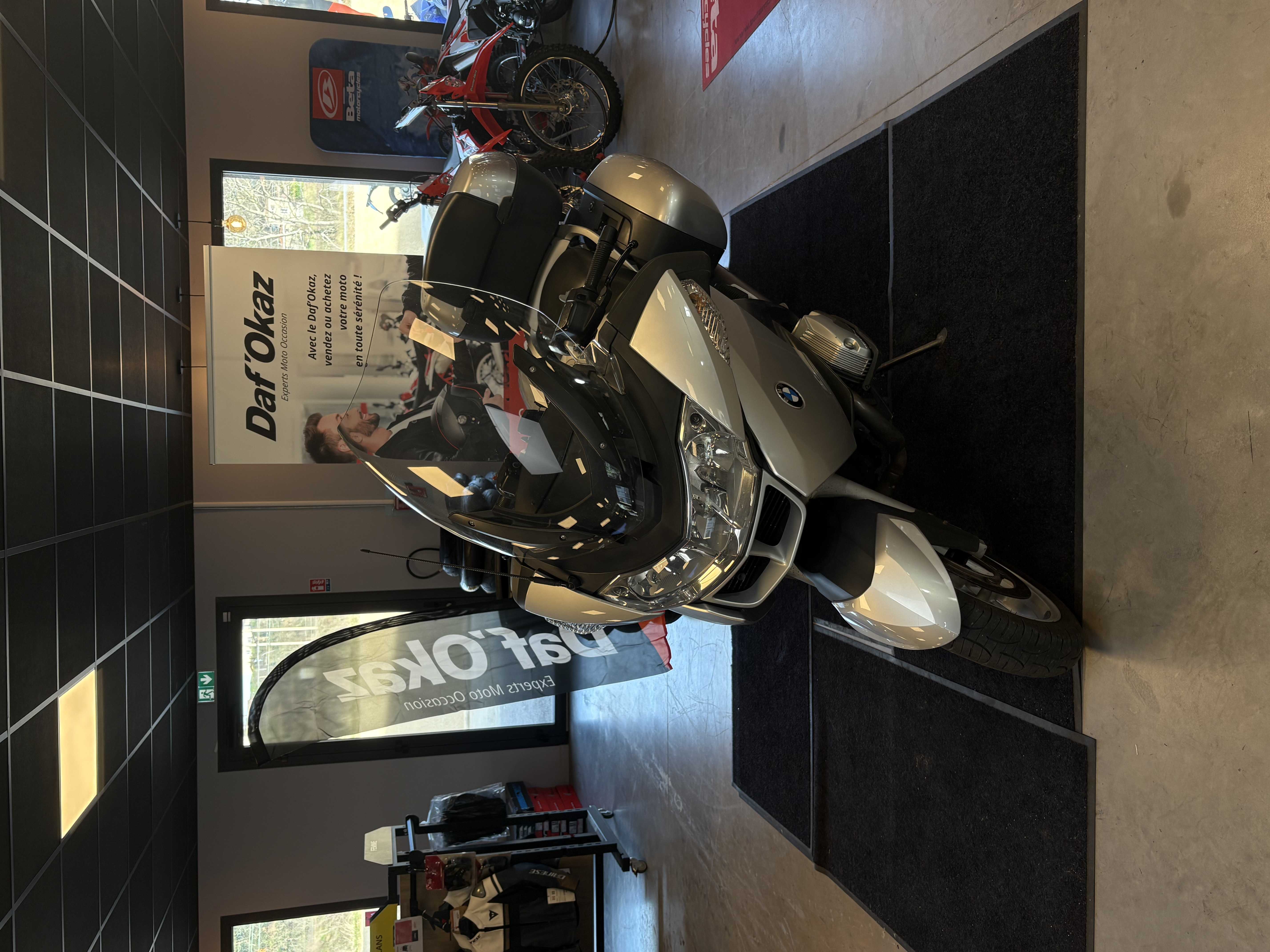 BMW R 1200 RT 2008 HD vue 3/4 droite