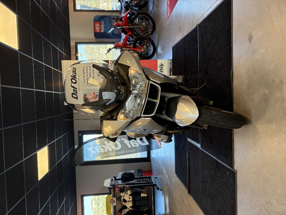 BMW R 1200 RT 2008 vue avant